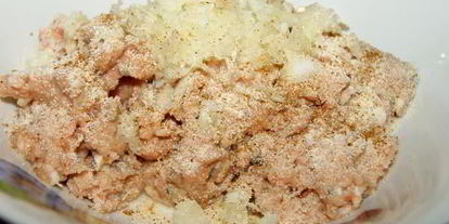 Шаг 1: зраз из горбуши с сыром и шпинатом