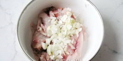 Шаг 3: зраз из рыбы с зеленым горошком