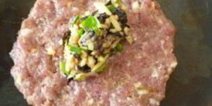 Шаг 3: зраз с черносливом