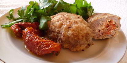 Шаг 6: зраз с вялеными помидорами