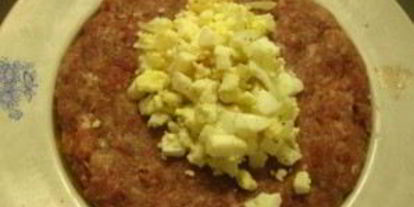 Шаг 6: зраз с яйцом в духовке