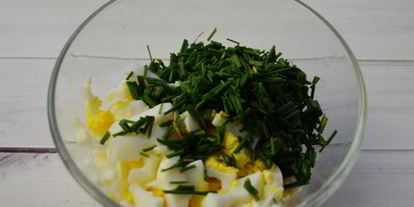 Шаг 2: зраз с зеленым луком и яйцом