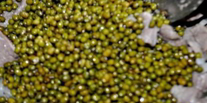 Шаг 4: ароматной каши с машем, рисом и мясом