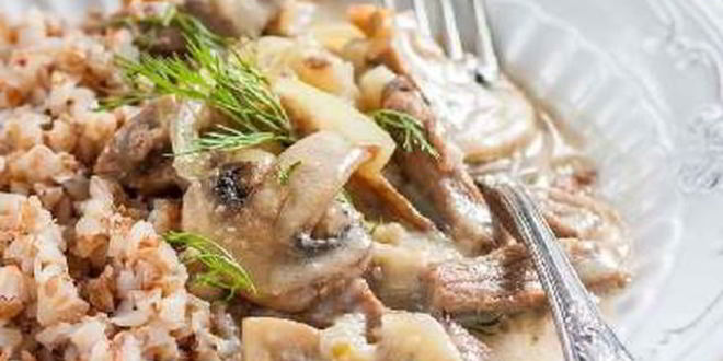 Рецепт гречки по-купечески со сметанкой