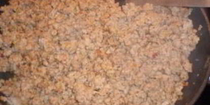 Шаг 1: гречки с фаршем на сковороде