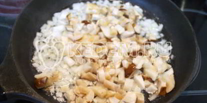 Шаг 3: гречки с грибами