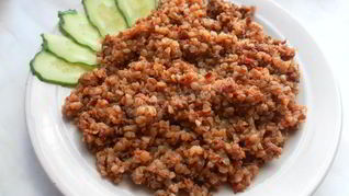 Рецепт Гречки с мясным фаршем, луком, морковью и томатами