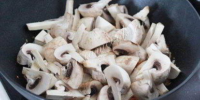 Шаг 4: гречки с шампиньонами