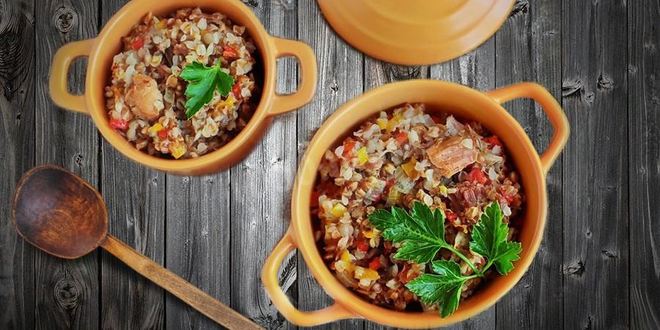 Рецепт Гречки с тушенкой на сковороде