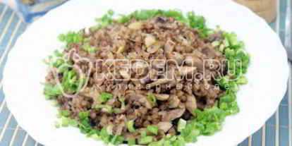 Шаг 3: гречневой каши с грибами