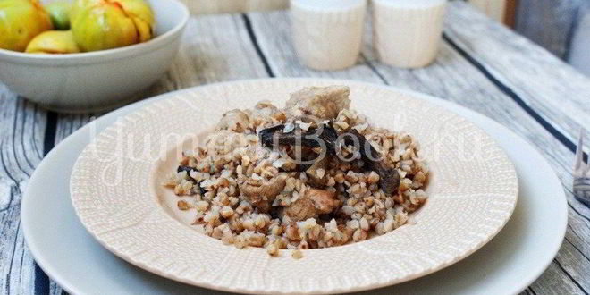 Рецепт Гречневой каши с мясом и грибами в мультиварке