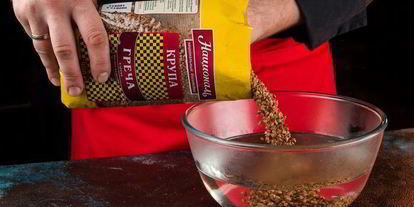 Шаг 1: гречневой каши с орехами и медом