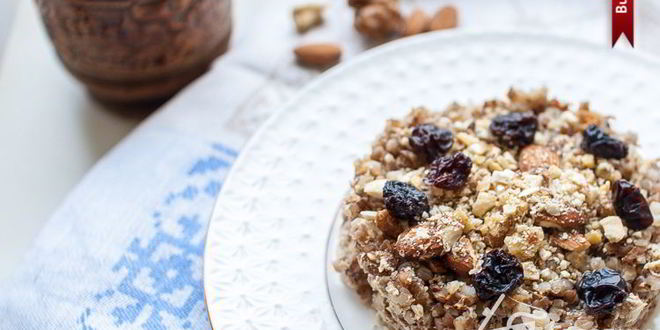 Рецепт гречневой каши с яйцом, орехами и изюмом