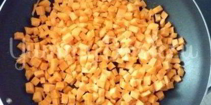 Шаг 6: печени с морковью и зеленью и гречка на гарнир