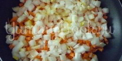 Шаг 7: печени с морковью и зеленью и гречка на гарнир