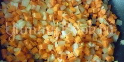 Шаг 9: печени с морковью и зеленью и гречка на гарнир