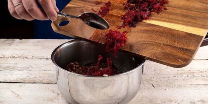 Шаг 5: яркой гречки со сметаной и орехами