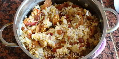 Шаг 9: каши дружба с сушеными яблоками и изюмом