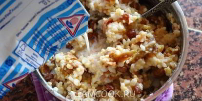 Шаг 10: каши дружба с сушеными яблоками и изюмом