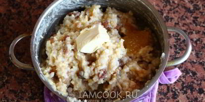Шаг 11: каши дружба с сушеными яблоками и изюмом