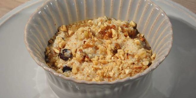 Рецепт Каши из киноа с орехами и сухофруктами