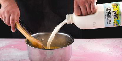 Шаг 2: кукурузной каши на молоке