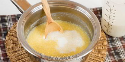 Шаг 4: кукурузной каши на воде с молоком