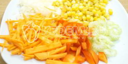 Шаг 2: кукурузной поленты с овощами