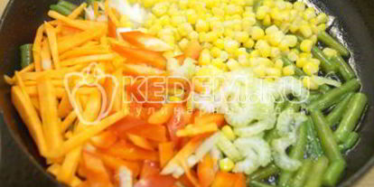 Шаг 3: кукурузной поленты с овощами