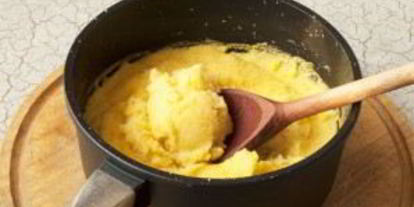 Шаг 1: поленты из кукурузной крупы