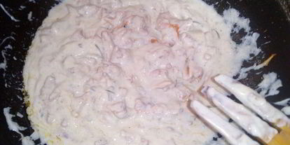 Шаг 8: поленты с лисичками в сливочном соусе