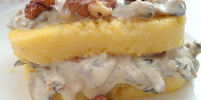 Шаг 11: поленты, жаренной с грибами и соусом дор блю