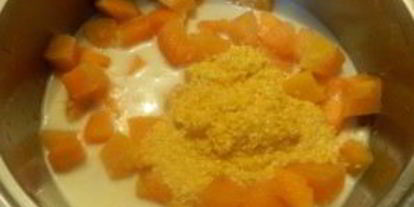 Шаг 2: тыквенно-кукурузной каша на молоке