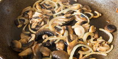 Шаг 2: утренней поленты с грибами и яйцом пашот