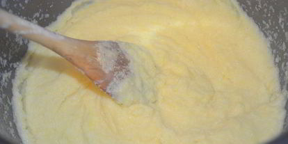 Шаг 4: запеченной поленты с вялеными томатами и пармезаном