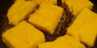 Шаг 2: жареной поленты в соусе из лесных грибов и чеснока