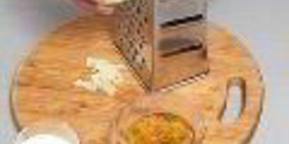 Шаг 3: овсяной каши с яблоком, изюмом и корицей в мультиварке