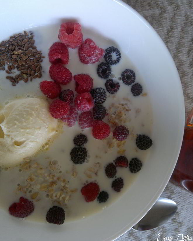 Рецепт овсянки с ягодами
