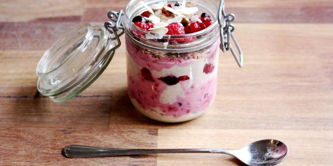 Рецепт овсянки в банке с отрубями и фруктами