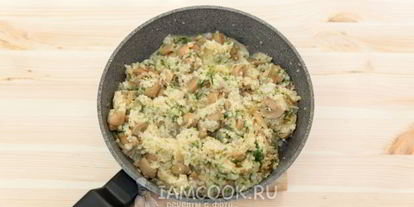 Шаг 12: пшеничной каши с грибами и жареным луком