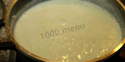 Шаг 9: рисовой каши с изюмом и молоком