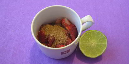 Шаг 1: рисовой каши с клубникой и кокосовым молоком