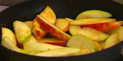 Шаг 3: рисовой каши с яблоками, медом и корицей