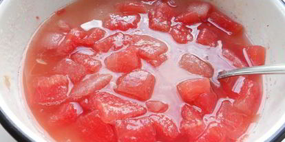 Шаг 2: арбуза в сиропе