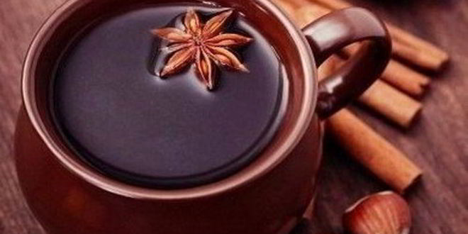 Рецепт Домашнего глинтвейна с корицей и мускатным орехом