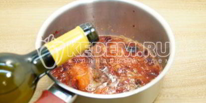 Шаг 3: глинтвейна из белого вина с апельсином и клюквой