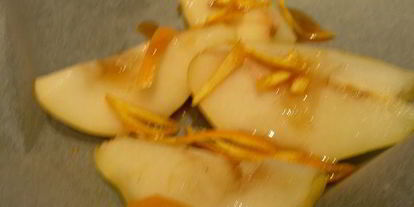 Шаг 2: груш, запеченных в апельсиново-пряном сиропе