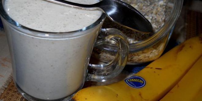 Рецепт йогуртового коктейля с овсянкой и творогом