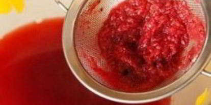 Шаг 1: киселя из брусники