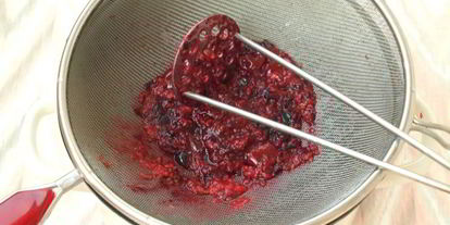 Шаг 1: киселя из свежих ягод